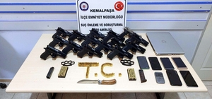 İzmir'de silah ticareti yapan çete çökertildi: 2 tutuklama