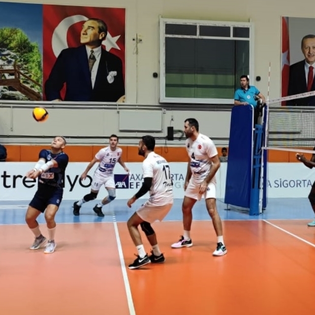 Voleybol: AXA Sigorta Efeler Ligi