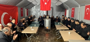 Almus Kaymakamı, şehit Karaca için kurulan taziye çadırını ziyaret etti