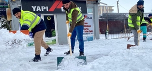 Ardahan'da kar ve tipi; 57 köy yolu ulaşıma kapandı