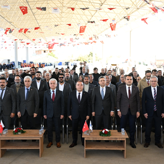 Finike toptancı halinde yeni sezon başladı
