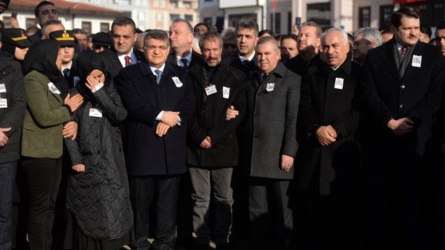 Piyade Sözleşmeli Er Çağatay Erenoğlu'nun cenazesi memleketi Sinop'ta toprağa verildi