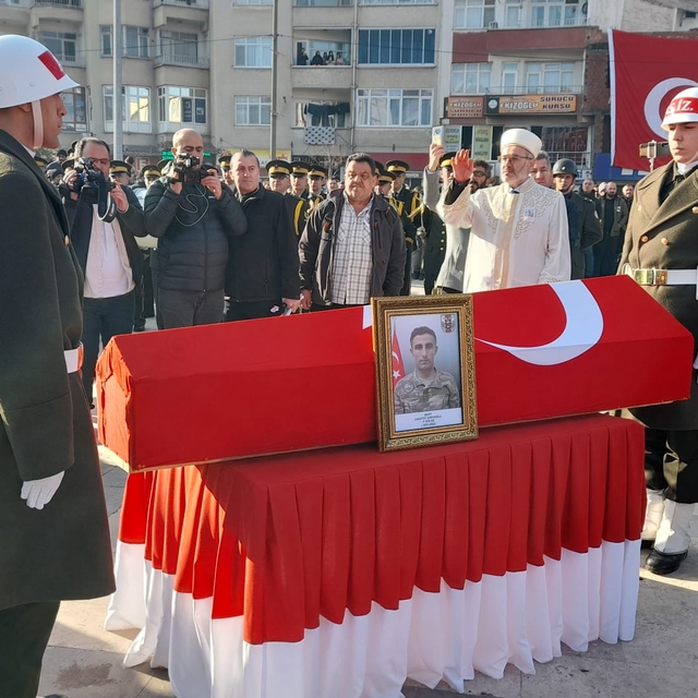 Şehit Erenoğlu, Sinop'ta son yolculuğuna uğurlandı