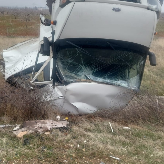 Gaziantep'te tır ile minibüs çarpıştı, 1 kişi yaralandı