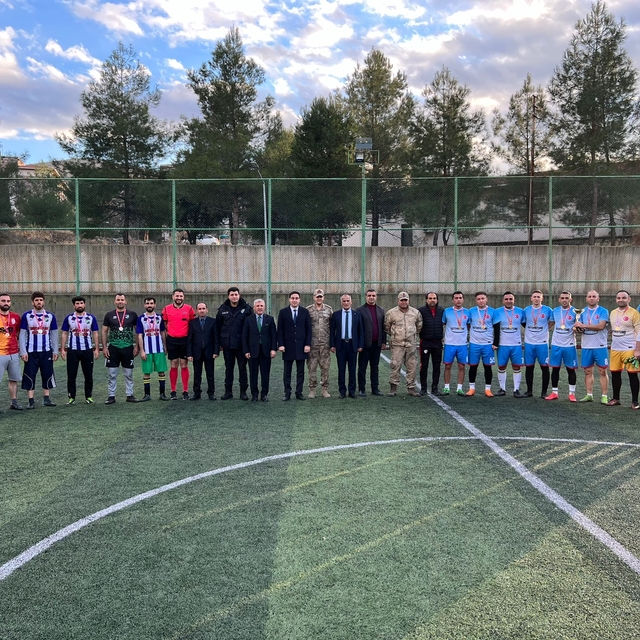 Gercüş'te kurumlar arası futbol turnuvası düzenlendi