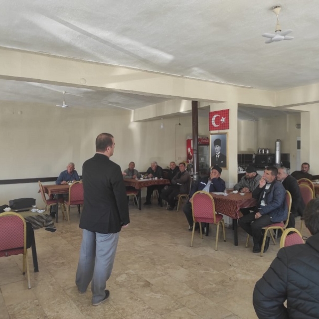 Yalıhüyük'te çiftçilere eğitim verildi