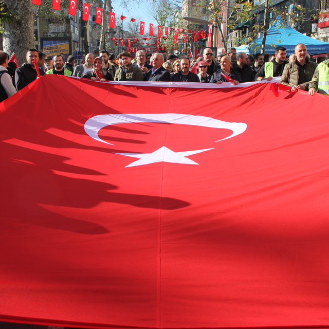 Kocaeli'de "teröre lanet" yürüyüşü düzenlendi