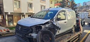 Ankara'da silindirin çarptığı 7 araçta hasar oluştu