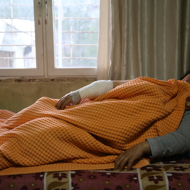 Hatay'da yasaklı ırk 3 köpeğin saldırısına uğrayan kadın yaralandı