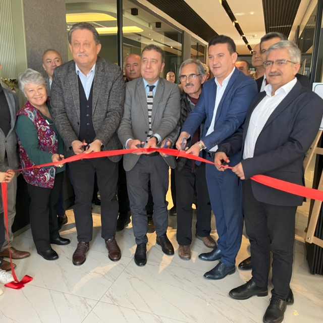 Antalya'da Alakır Uluslararası Sanat Festivali sergisi açıldı