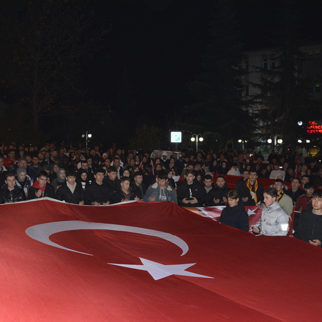 Manisa'da şehit askerleri anma yürüyüşü düzenlendi