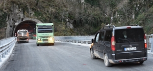 Heyelan nedeniyle 5 aydır kapalı olan Karadeniz- Akdeniz yolu yeniden ulaşıma açıldı