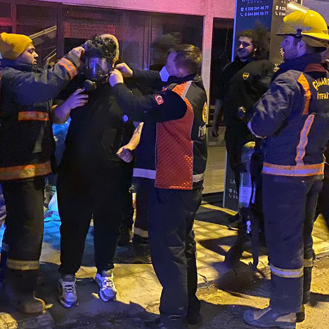 Çınarcık'ta otelde çıkan yangın hasara yol açtı