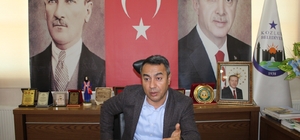 Kozluk Belediye Başkanı Eren, ilçede yürütülen çalışmalarla ilgili değerlendirmede bulundu 