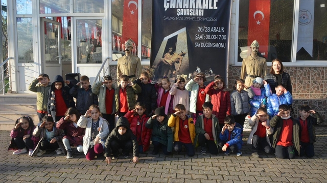 Gerze'de Çanakkale Savaşları'ndan kalma savaş malzemeleri sergilendi