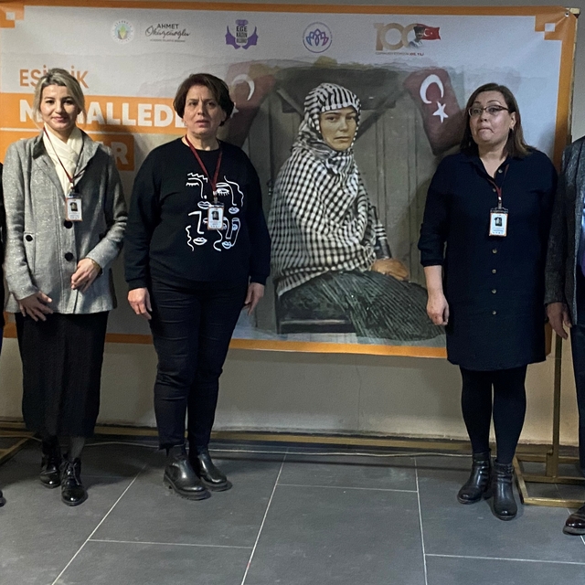 Alaşehir'de kadın muhtar adaylarına destek buluşması