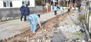 Yakakent Belediyesi yol yapım çalışmalarına devam ediyor