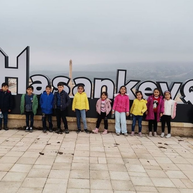 Hasankeyf'te öğrenciler tarihi mekanları gezdi
