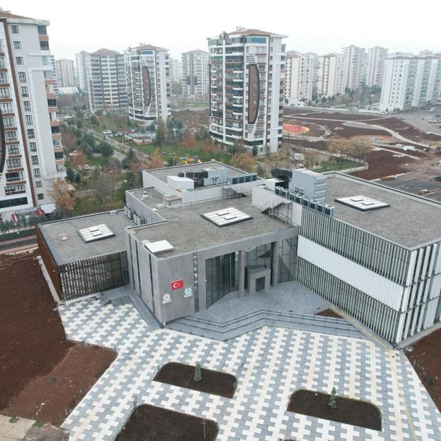 Kayapınar "Millet Kıraathanesi"ne kavuşuyor