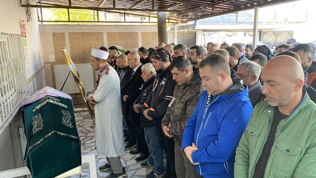 Kazada ölen kurye Zeynep, son yolculuğuna uğurlandı