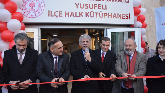 Yeni Yusufeli yerleşim yerinde yaptırılan Halk Kütüphanesi açıldı