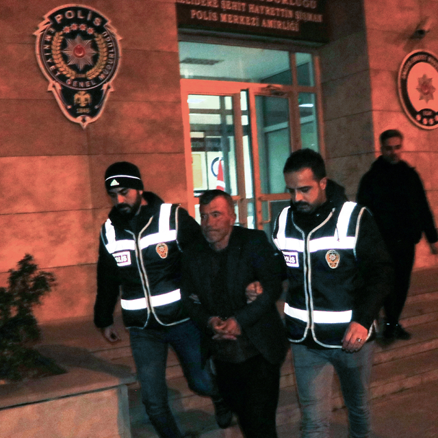 Amasya'da, arazide cesedi parçalanmış halde bulunan kişinin katil zanlısı y...
