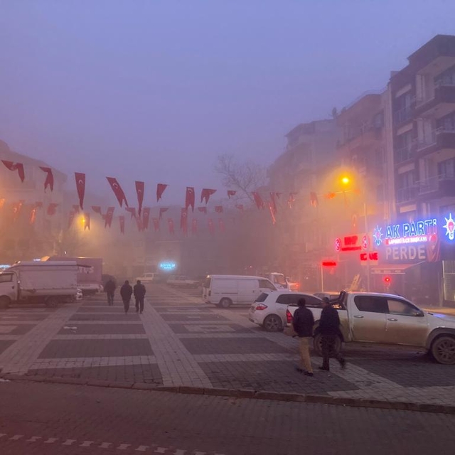 Çanakkale'de yoğun sis etkili oldu