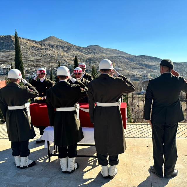 Kıbrıs gazisi, son yolculuğuna uğurlandı