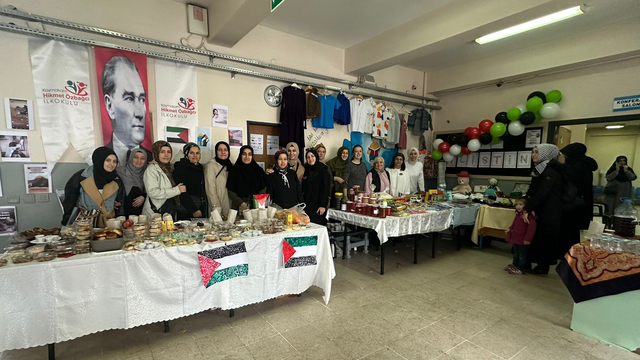 Karamürsel'de Filistin yararına kermes düzenlendi
