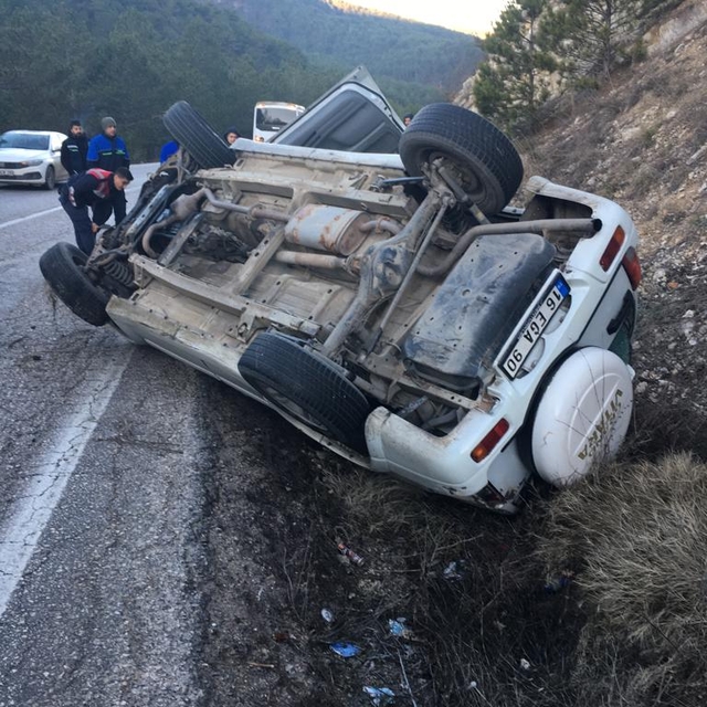 Göynük'te devrilen cipin sürücüsü yaralandı