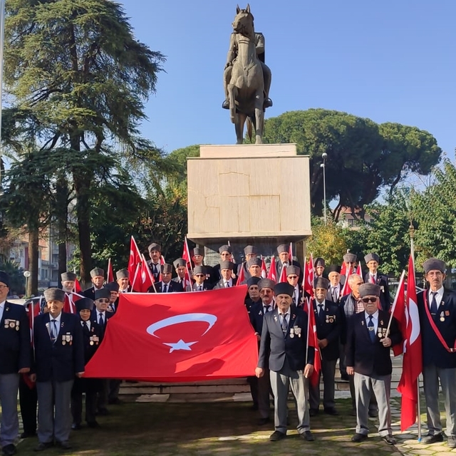 Ödemiş'te gazilerden şehitleri anma etkinliği