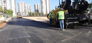 Toroslar'da yol bakım ve asfalt çalışmaları devam ediyor