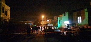 7 aylık hamile eşini bıçakla öldürüp, otomobilini 50 metrelik uçuruma sürerek intihara kalkıştı