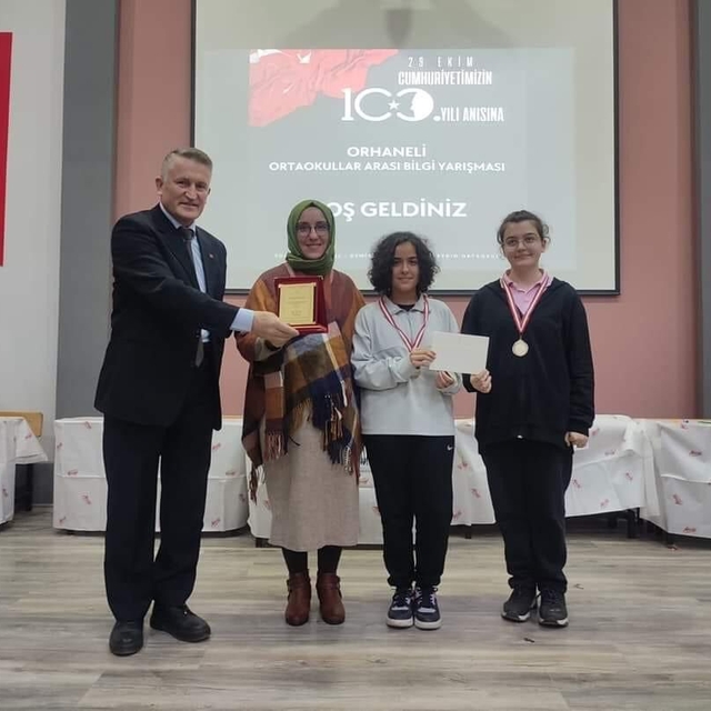 Orhaneli ilçesinde öğrenciler arasında bilgi yarışması yapıldı