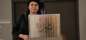 Bakış açısına göre şekli değişen dört boyutlu eserini 6 ayda yaptı