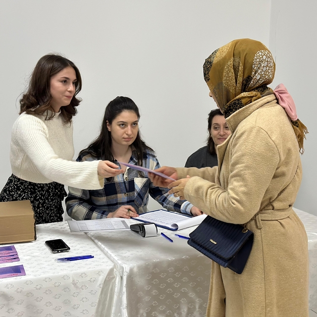 Bozüyük'te sosyal yardım kartları dağıtıldı