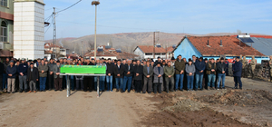 İki ailenin kavgasında ölen Salih, güvenlik önlemleri altında toprağa verildi