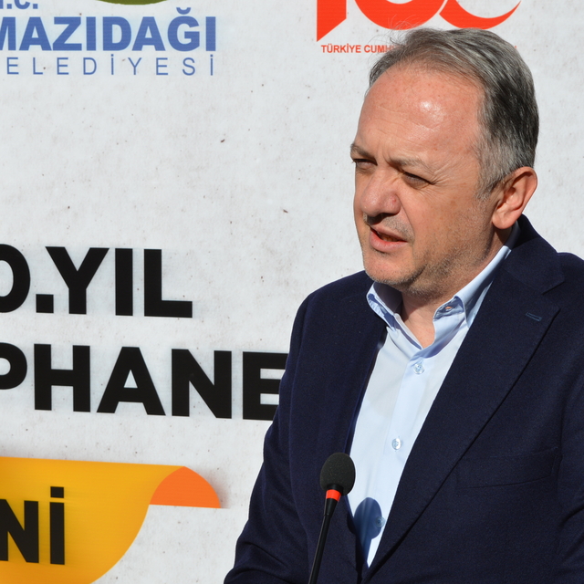 'Kütüphanelerimizi çocuklarımızın ayağına kadar getirmek için savaşıyoruz'