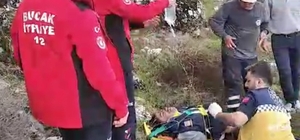 Burdur'da mantar toplarken düşüp yaralanan kişi ekiplerce hastaneye kaldırı...