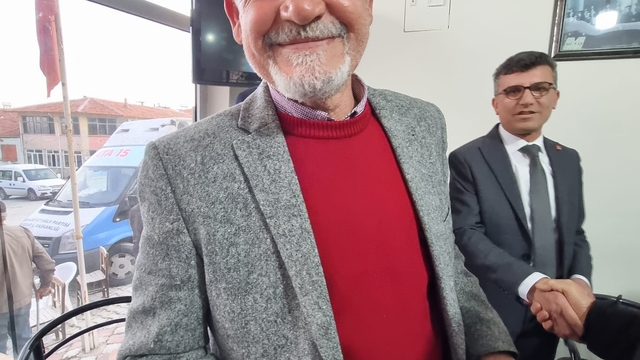 Karamanlı'da CHP'nin yaptığı ön seçimi Ali Hacıbeyoğlu kazandı