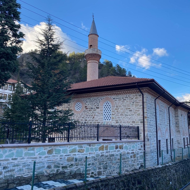 Mudurnu'da restore edilen tarihi Kanuni Sultan Süleyman Cami yeniden ibadet...