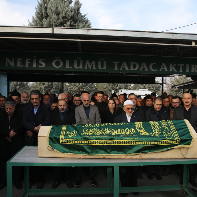 Eski HDP Eş Genel Başkanı Demirtaş'ın babasının cenazesi defnedildi