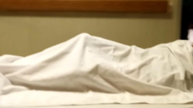 Tiner kutusunu ateşe veren Kayra, kıyafetlerinin alev almasıyla yandı