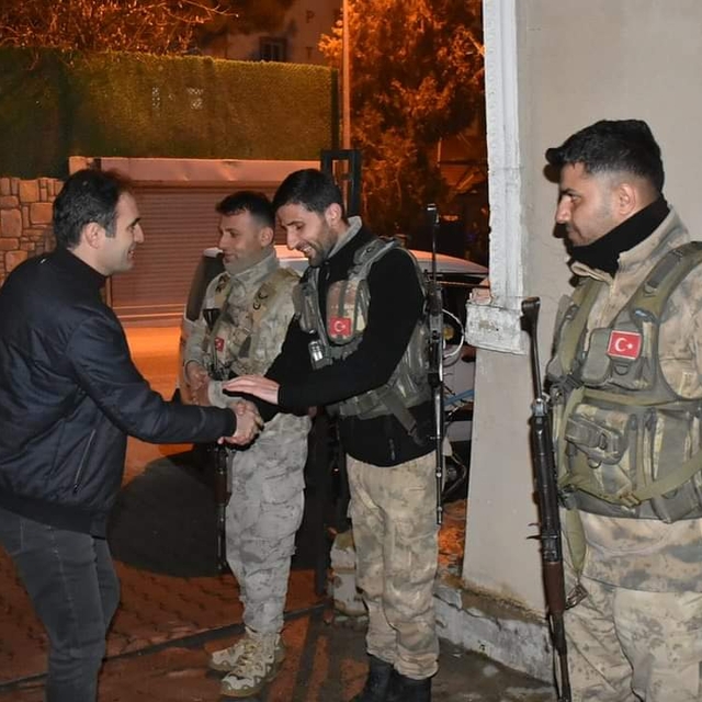 Sason Kaymakamı Mete görev başındaki güvenlik güçlerinin yeni yılını kutlad...