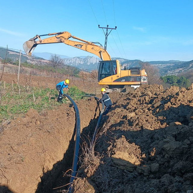 Geyve'de iki mahallenin içme suyu ihtiyacı 4 bin metrelik hatla sağlanacak
