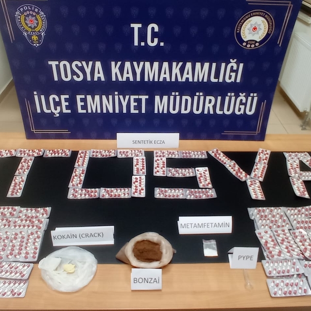 Kastamonu'da uyuşturucu operasyonunda 3 zanlı yakalandı
