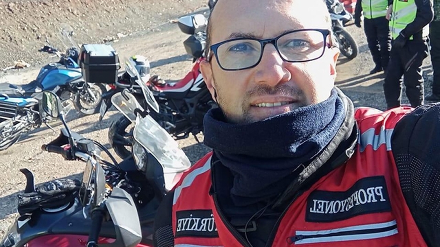 Tarih öğretmeni, 12 gün önce aldığı motosikletiyle kazada yaşamını yitirdi