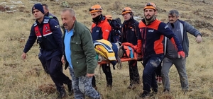 Dağda ayağı kırılan avcıyı jandarma ve AFAD ekipleri kurtardı