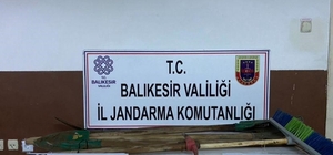 Erdek'te izinsiz kazı yaptıkları iddiasıyla 5 şüpheli yakalandı