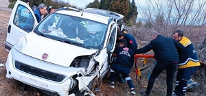 Çavdarhisar'da trafik kazasında 5 kişi yaralandı